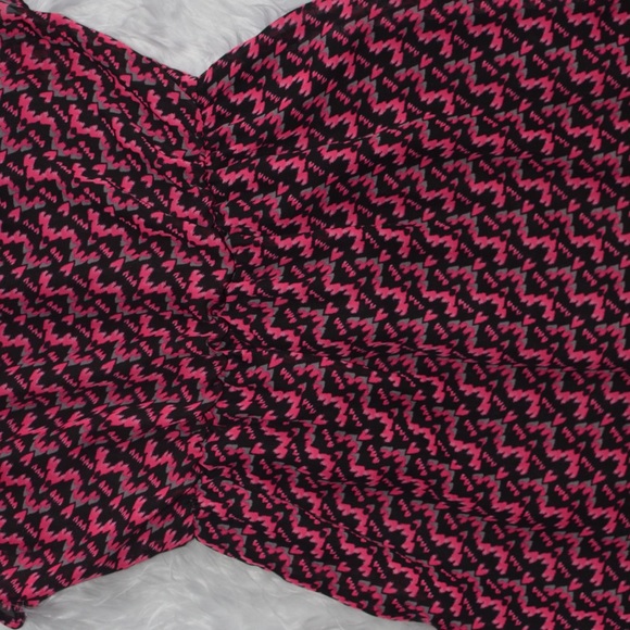 No boundaries dress - Picture 3 of 8